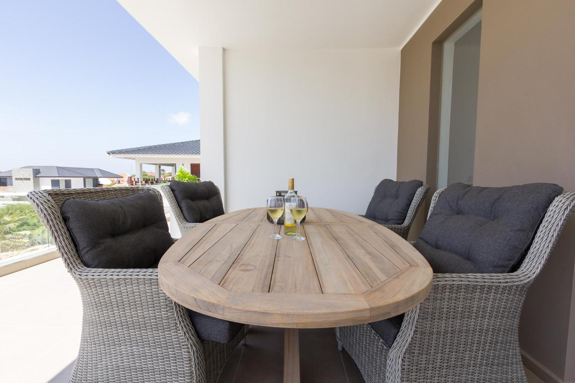 Goudhaen Luxury Private Apartments Jan Thiel Beach Esterno foto