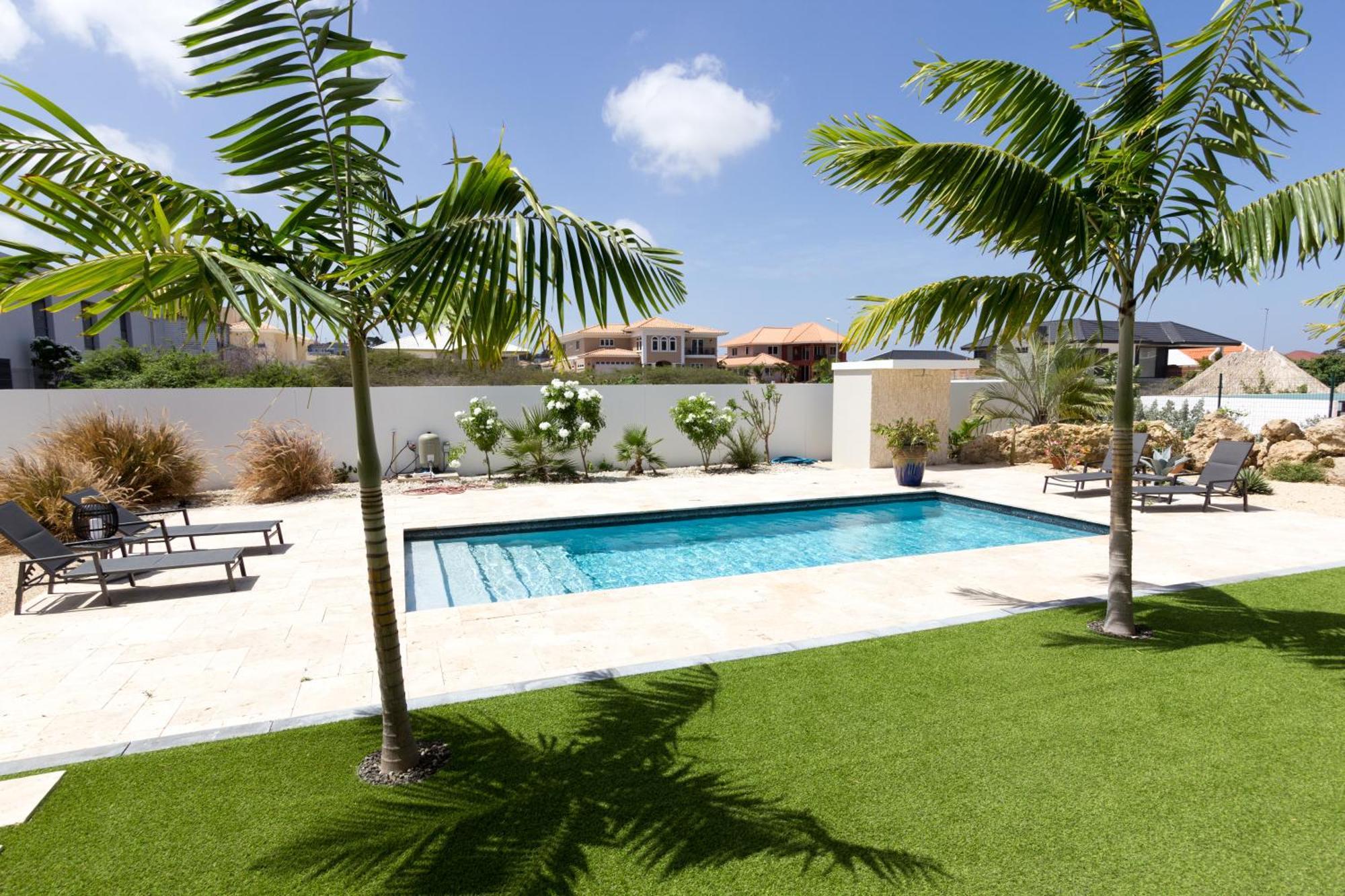 Goudhaen Luxury Private Apartments Jan Thiel Beach Esterno foto