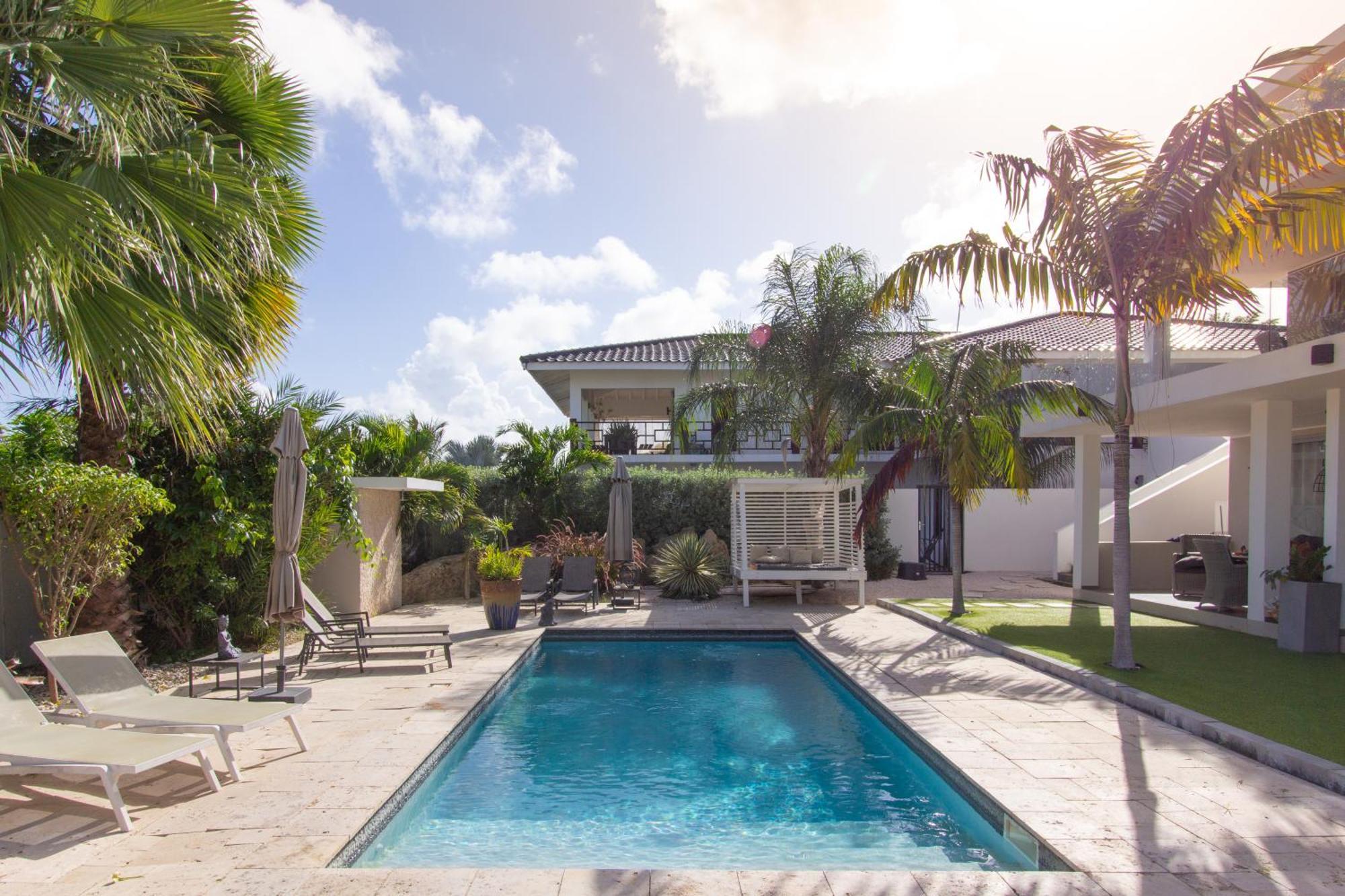 Goudhaen Luxury Private Apartments Jan Thiel Beach Esterno foto