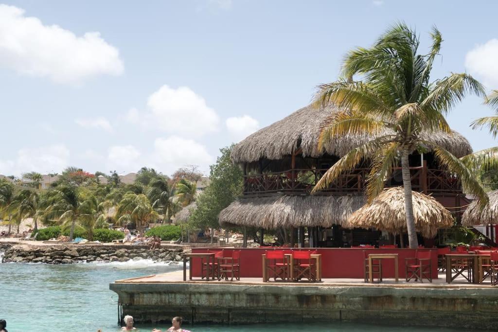 Goudhaen Luxury Private Apartments Jan Thiel Beach Esterno foto