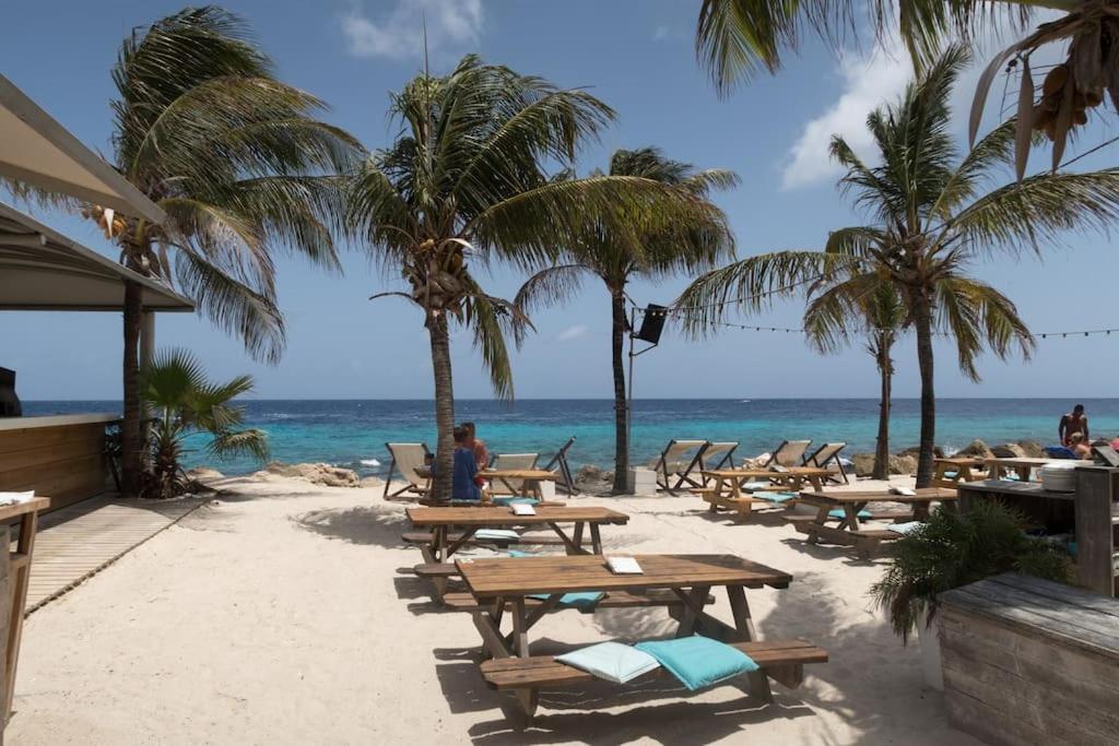 Goudhaen Luxury Private Apartments Jan Thiel Beach Esterno foto