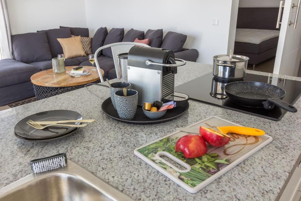 Goudhaen Luxury Private Apartments Jan Thiel Beach Esterno foto