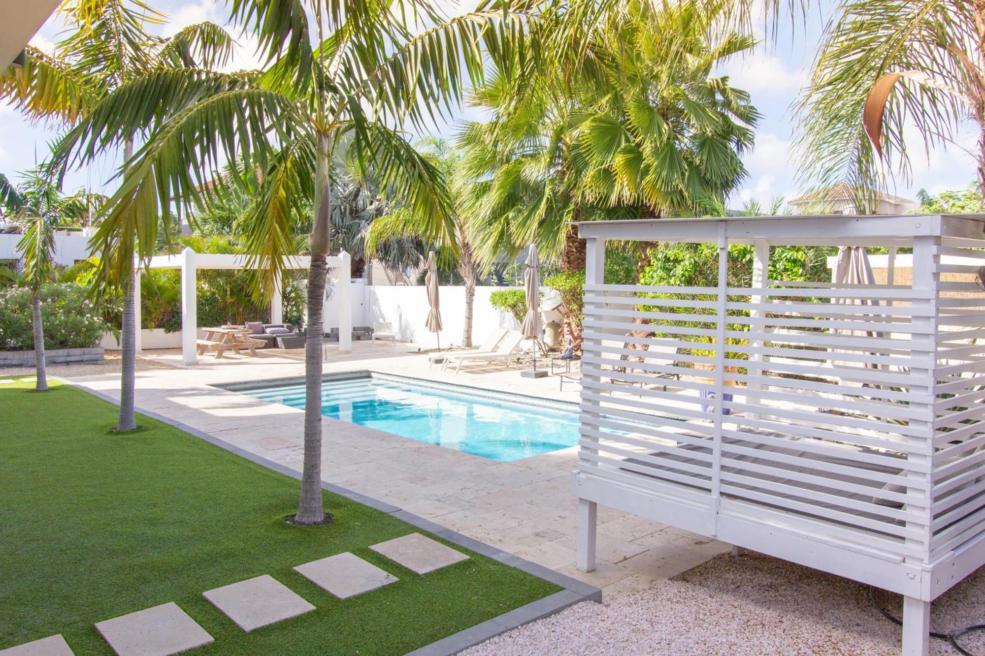 Goudhaen Luxury Private Apartments Jan Thiel Beach Esterno foto