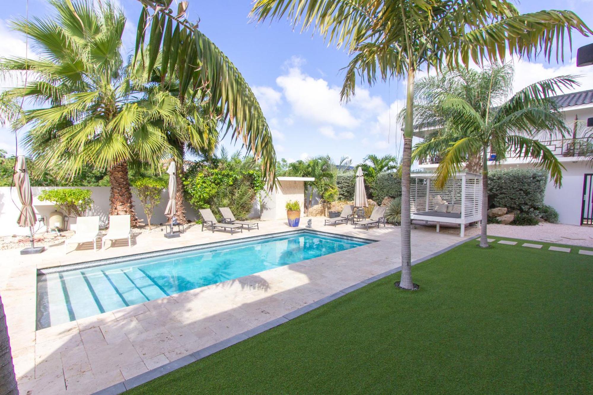 Goudhaen Luxury Private Apartments Jan Thiel Beach Esterno foto