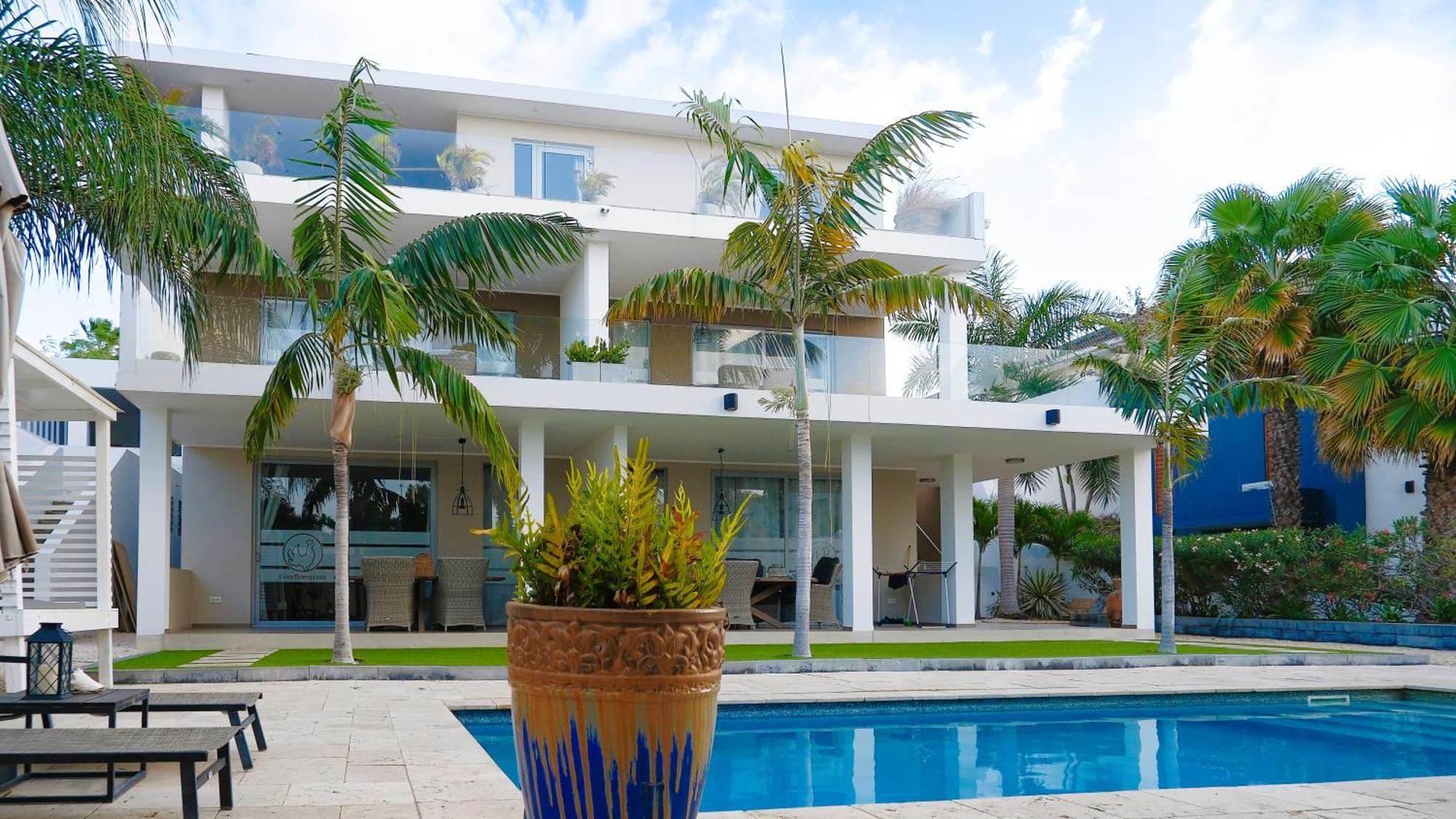 Goudhaen Luxury Private Apartments Jan Thiel Beach Esterno foto